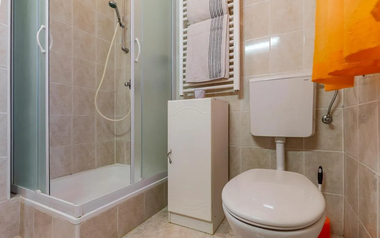 Apartments Ruzica Pomer