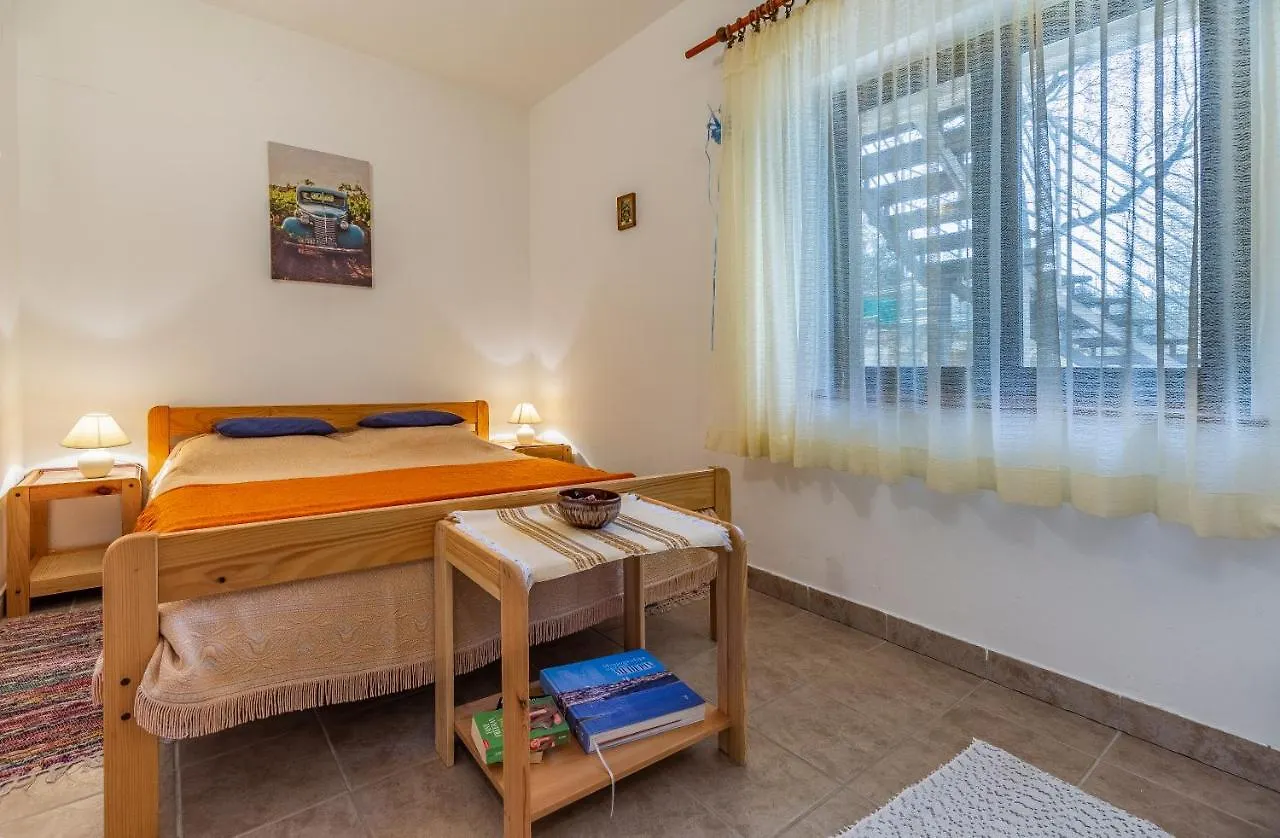 Apartments Ruzica Pomer