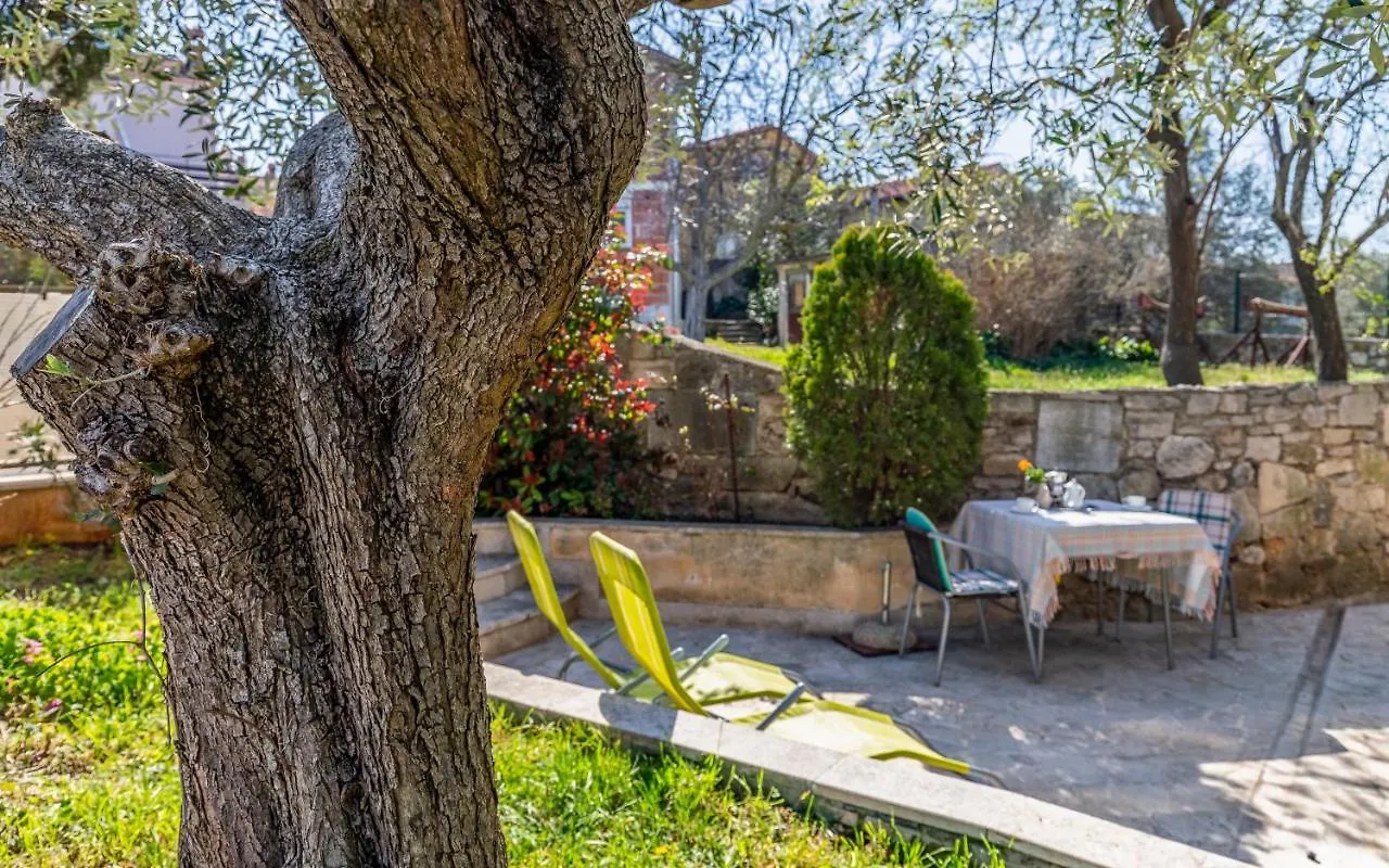 Apartments Ruzica Pomer Croatia