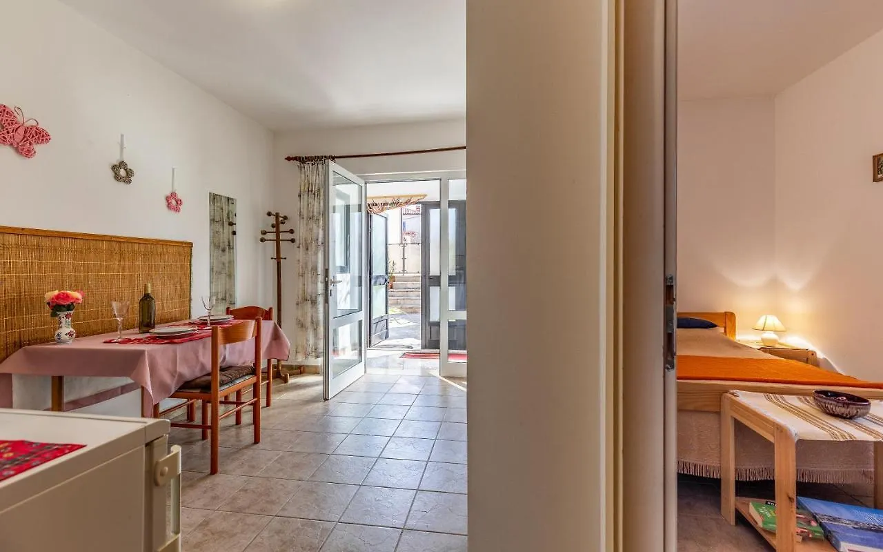 Apartments Ruzica Pomer 0*,  Croatia