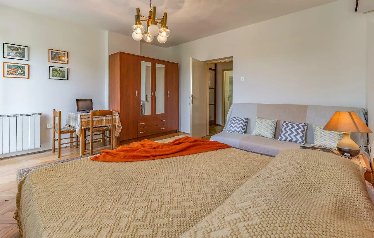 Apartments Ruzica Pomer
