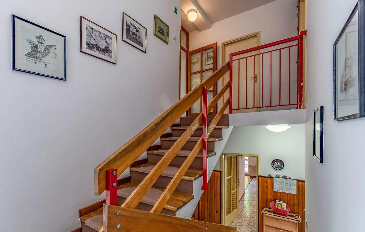 Apartments Ruzica Pomer