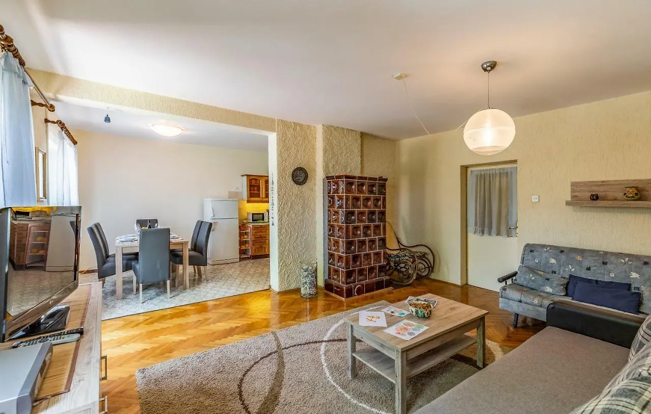 Apartments Ruzica Pomer