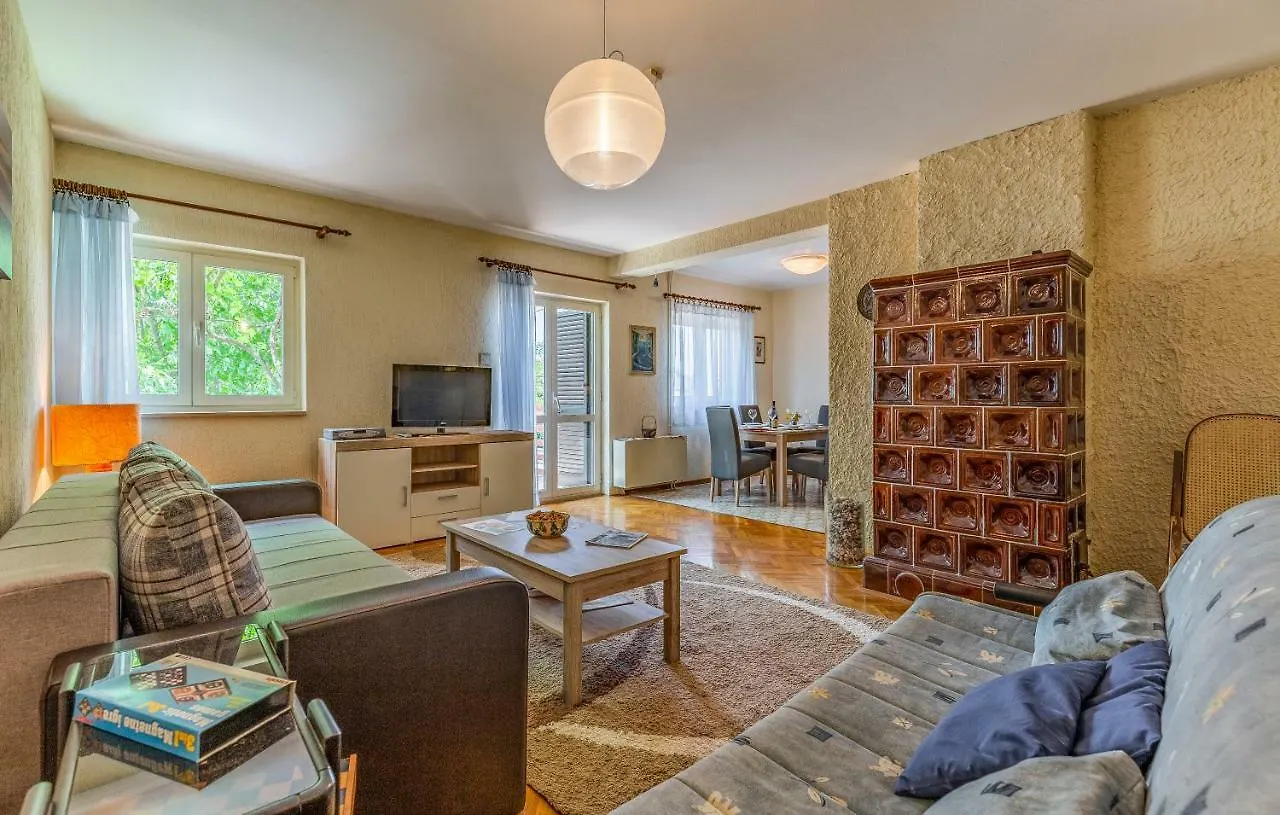 Apartments Ruzica Pomer